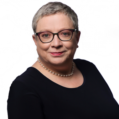 Dr Martina Byrne FPRII